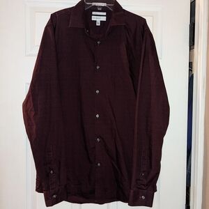 Calibrate Men's Button Up Shirt Size M